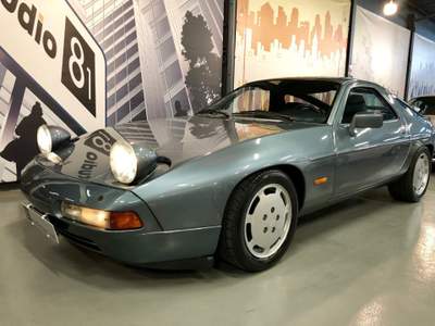 Porsche 928 S Grigio usata Castellammare di Stabia