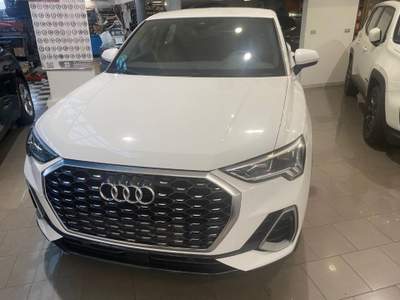 Audi Q3 SPB 35 TDI S tronic S line edition Bianco usata Melegnano