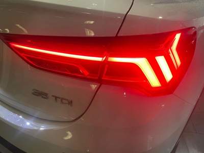 Audi Q3 SPB 35 TDI S tronic S line edition Bianco usata Melegnano