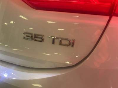 Audi Q3 SPB 35 TDI S tronic S line edition Bianco usata Melegnano