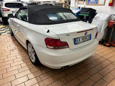 BMW Serie 1 118d d 2.0 143CV Cabrio Futura Bianco usata Melegnano