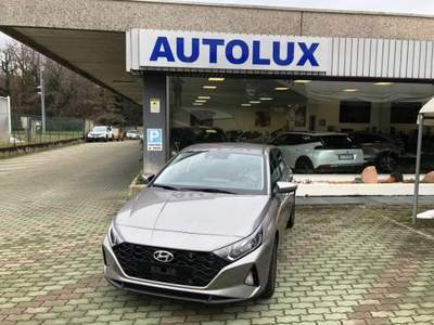 Hyundai i20 1.2 ConnectLine My'25 Verde usata Somma Lombardo