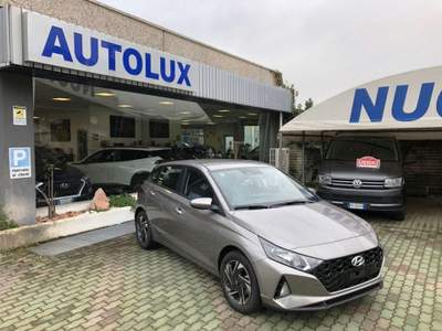 Hyundai i20 1.2 ConnectLine My'25 Verde usata Somma Lombardo
