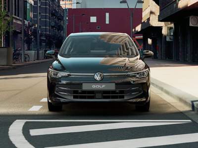 Volkswagen Golf 2.0 TDI 150CV DSG SCR Editon Plus Nero usata Bologna