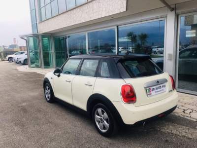 MINI Cooper 1.5 D Business 5p AmbientLights-UNICO PROPRIETARIO Beige usata Presenzano