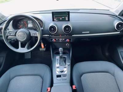 Audi A3 Sedan Business 116cv S-Tronic Eleganza Senza Tempo Bianco usata Presenzano