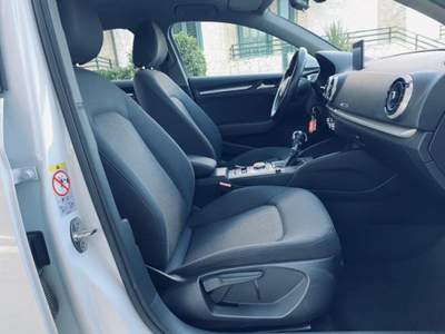 Audi A3 Sedan Business 116cv S-Tronic Eleganza Senza Tempo Bianco usata Presenzano