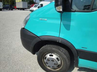 Iveco Daily 35C18 pneumatico a cassone Verde usata San Zenone degli Ezzelini