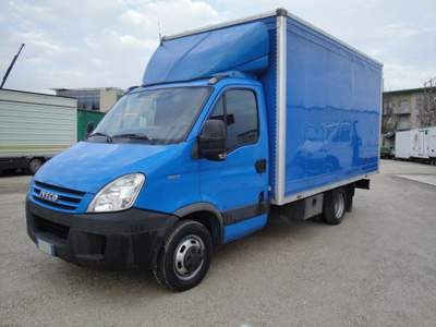 Iveco Daily 35C15 3.0 Furgonato Blu/Azzurro usata San Zenone degli Ezzelini
