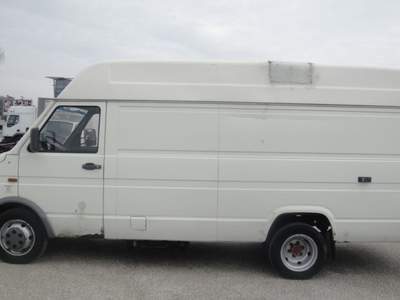 Iveco Daily 35.12 Classic Furgone 120 CV Turbointercooler Bianco usata San Zenone degli Ezzelini