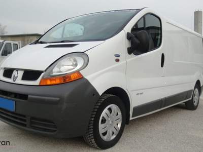 Renault Trafic Furgone 1.9 dci Pack Clim Bianco usata San Zenone degli Ezzelini
