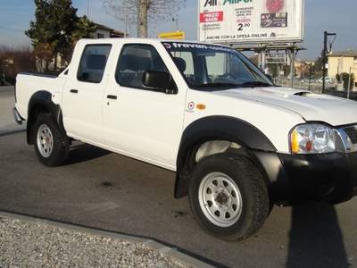 Nissan Pick-up DOUBLE CAB RALLY CASSONE 4X4 Bianco usata San Zenone degli Ezzelini