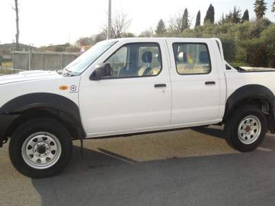 Nissan Pick-up DOUBLE CAB RALLY CASSONE 4X4 Bianco usata San Zenone degli Ezzelini