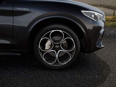 Alfa Romeo Stelvio 2.2 TD 210 CV AT8 Q4 Veloce Rosso usata Bastia Umbra