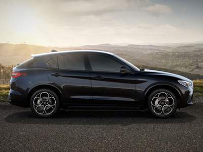 Alfa Romeo Stelvio 2.2 TD 210 CV AT8 Q4 Veloce Rosso usata Bastia Umbra