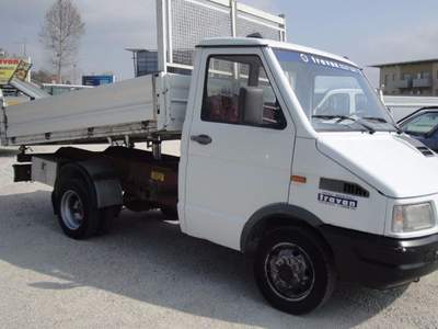 Iveco Daily 35.8 RIBALTABILE TRILATERALE Bianco usata San Zenone degli Ezzelini