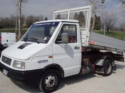 Iveco Daily 35.8 RIBALTABILE TRILATERALE Bianco usata San Zenone degli Ezzelini Iveco Daily 35.8 RIBALTABILE TRILATERALE Bianco usata San Zenone degli Ezzelini