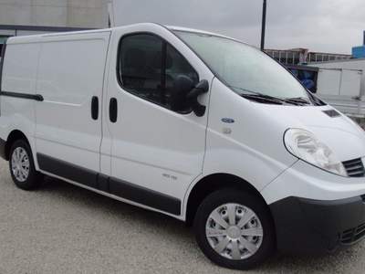 Renault Trafic T27 2.0 dCi/115 PC-TN Furgone Ice Bianco usata San Zenone degli Ezzelini