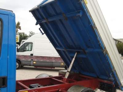 Iveco Daily 35 C 12 2.3 HPI Ribaltabile Blu/Azzurro usata San Zenone degli Ezzelini