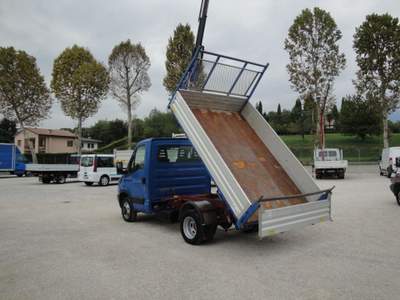 Iveco Daily 35 C 12 2.3 HPI Ribaltabile Blu/Azzurro usata San Zenone degli Ezzelini
