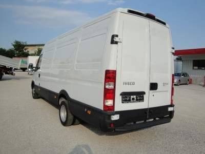 Iveco Daily 35C15 GRAN VOLUME; PASSO LUNGO; TETTO ALTO Bianco usata San Zenone degli Ezzelini