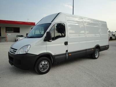 Iveco Daily 35C15 GRAN VOLUME; PASSO LUNGO; TETTO ALTO Bianco usata San Zenone degli Ezzelini
