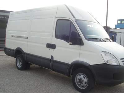 Iveco Daily Furgone tetto alto gemellato Bianco usata San Zenone degli Ezzelini