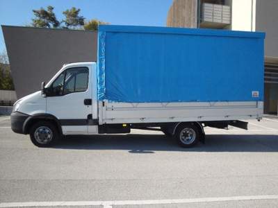 Iveco Daily 35 C 18 HPT 3.0 180 CV Bianco usata San Zenone degli Ezzelini