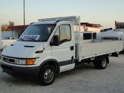 Iveco Daily 35C11 gemellato a cassone. Bianco usata San Zenone degli Ezzelini