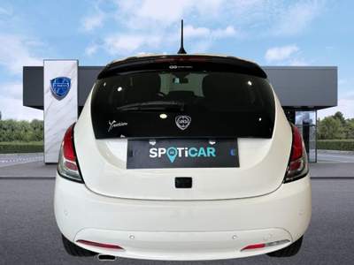 Lancia Ypsilon 1.0 FireFly 5 porte S&S Hybrid Gold Plus Bianco usata Bologna
