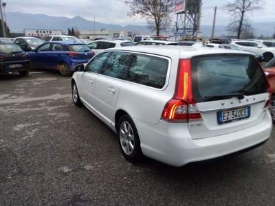 Volvo V70 D2 Bianco usata Scarperia e San Piero