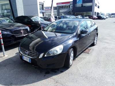 Volvo V60 D3 - lega - sens. posteriori - bluetooth Nero usata Scarperia e San Piero