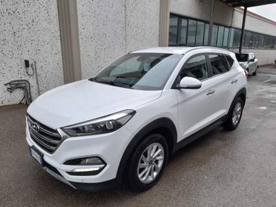 Hyundai Tucson 1.7 CRDi DCT XPossible Bianco usata Scarperia e San Piero