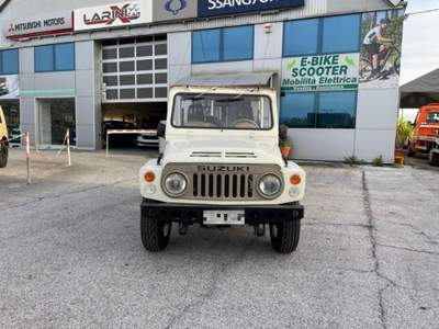 Suzuki Swift LJ 80 700 4 POSTI AUTO STORICA Bianco usata Massarosa