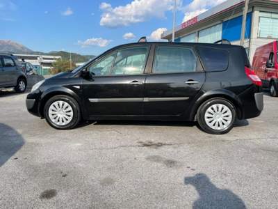 Renault Scénic 1.9 dCi Confort Dynamique 7 POSTI Nero usata Massarosa