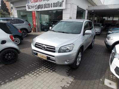Toyota RAV4 RAV4 Crossover 2.2 D-4D 136 CV Sol Argento usata ALTAVILLA MILICIA