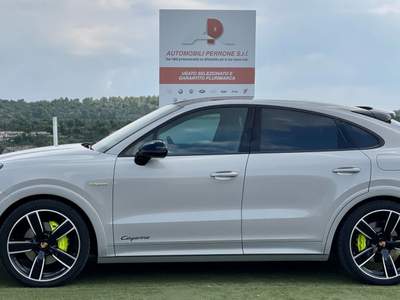 Porsche Cayenne Coupè 3.0 V6 E-Hybrid  FULL OPTIONALS usata Castellaneta