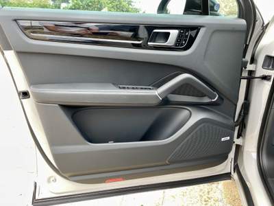 Porsche Cayenne Coupè 3.0 V6 E-Hybrid  FULL OPTIONALS usata Castellaneta