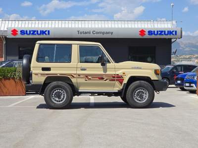 Toyota Land Cruiser GRJ 71 LX 4.0 B 271CV V6  M/T M.Y. 2024 ORD Beige usata L'Aquila