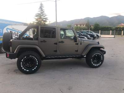 Jeep Wrangler Unlimited 2.8 CRD DPF Sahara Oro usata Alife