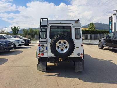 Land Rover Defender 90 2.5 Td5 cat S.W. E Bianco usata Alife