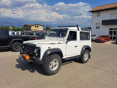 Land Rover Defender 90 2.5 Td5 cat S.W. E Bianco usata Alife