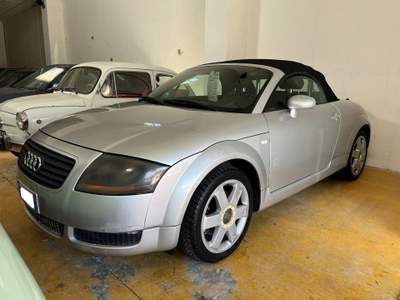 Audi TT Roadster 1.8 T  180 CV Argento usata Atena lucana