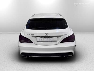 Mercedes-Benz CLA Shooting Brake 200 d (cdi) Sport Bianco usata Piove di Sacco