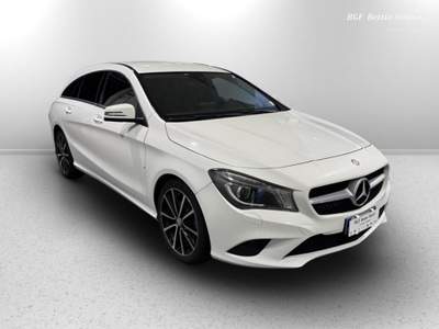 Mercedes-Benz CLA Shooting Brake 200 d (cdi) Sport Bianco usata Piove di Sacco