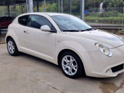 Alfa Romeo MiTo 1.3 JTDm-2 95 CV S&S Distinctive Bianco usata Polistena