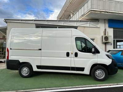 Peugeot Boxer 330 2.0 BlueHDi 130CV PM-TM Furgone Bianco usata Brolo