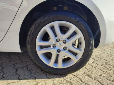Opel Astra 1.2 Turbo 145CV S&S 5P Business Edition Bianco usata Boves