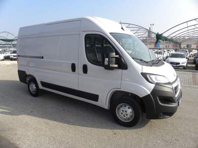Peugeot Boxer 330 2.2 BlueHDi 140 S&S L2H2 Furgone  IVA COMPRESA Bianco usata Pieve di Soligo