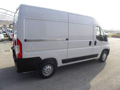 Peugeot Boxer 330 2.2 BlueHDi 140 S&S L2H2 Furgone  IVA COMPRESA Bianco usata Pieve di Soligo